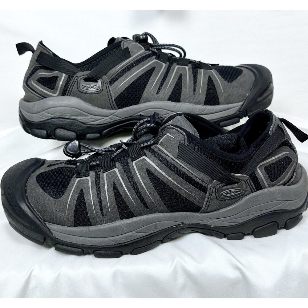 KEEN McKenzie Men 9.5 Hiking Outdoor Sandals Gray Black Water Shoes GORPcore
